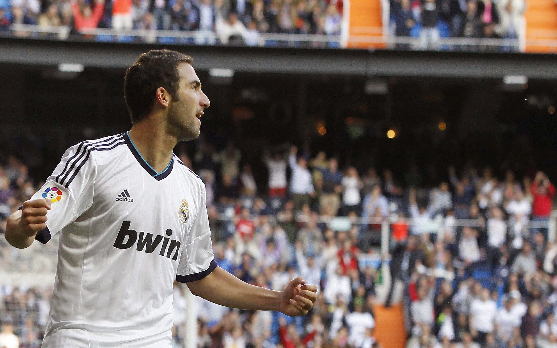 北京队签下知名外援，引发联盟震动，北京足球队外援